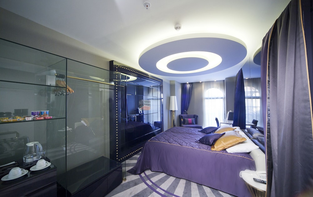 Sura Design Hotel & Suites 40/68