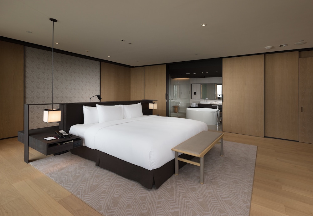CROWNE PLAZA TAINAN 13/81