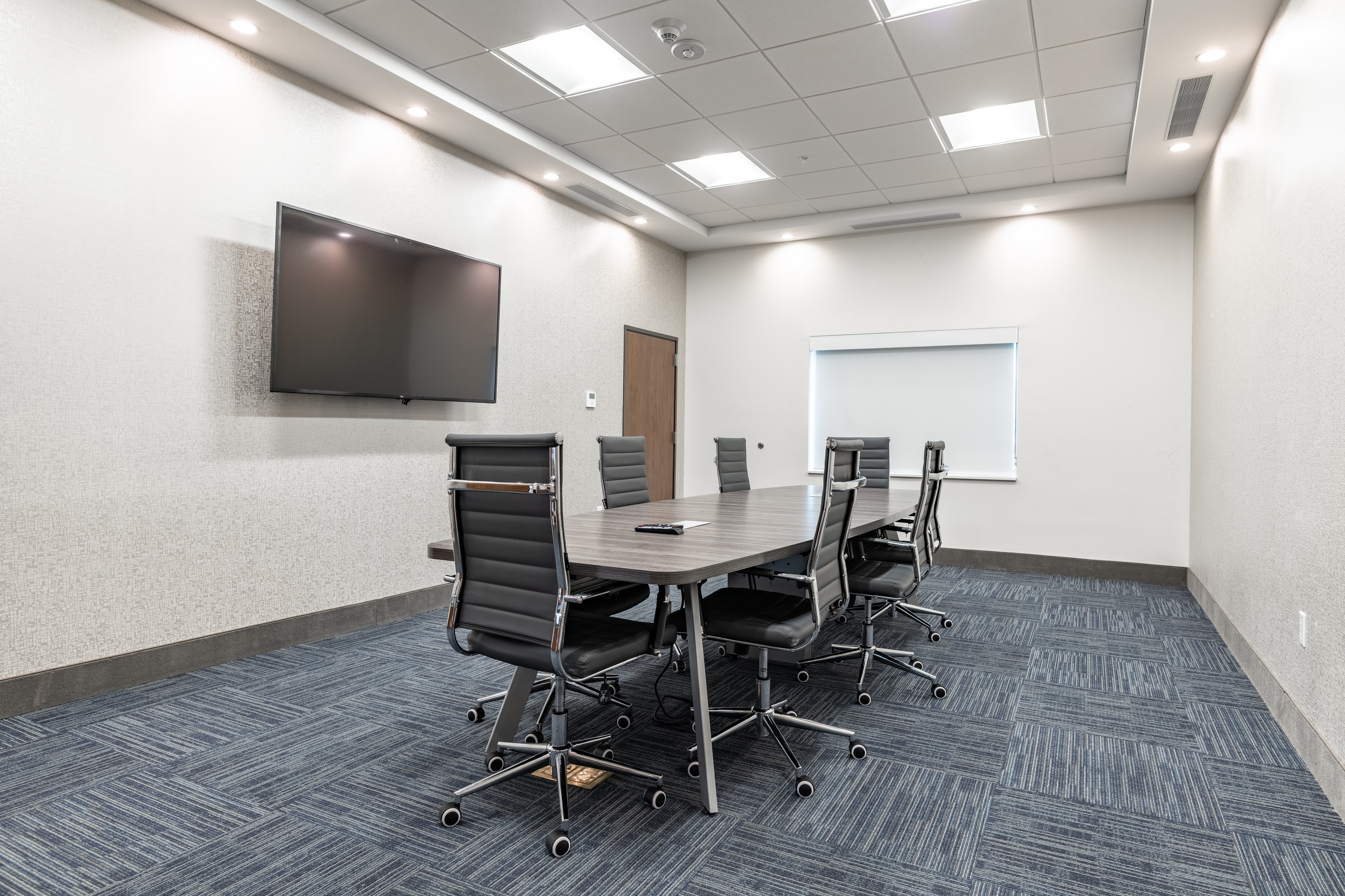 Holiday Inn Express And Suites Moundsville 54/61