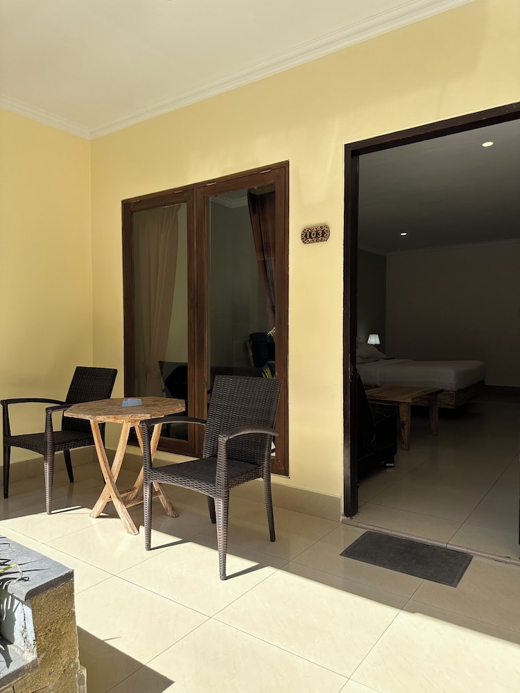 Radha Bali Hotel 58/70