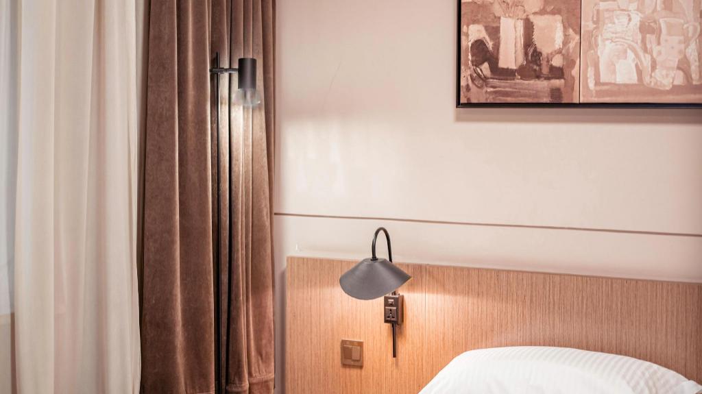 Jinjiang Inn Select (Chongqing Huangguan Escalator, Children's Hospital, Riverview) 32/54