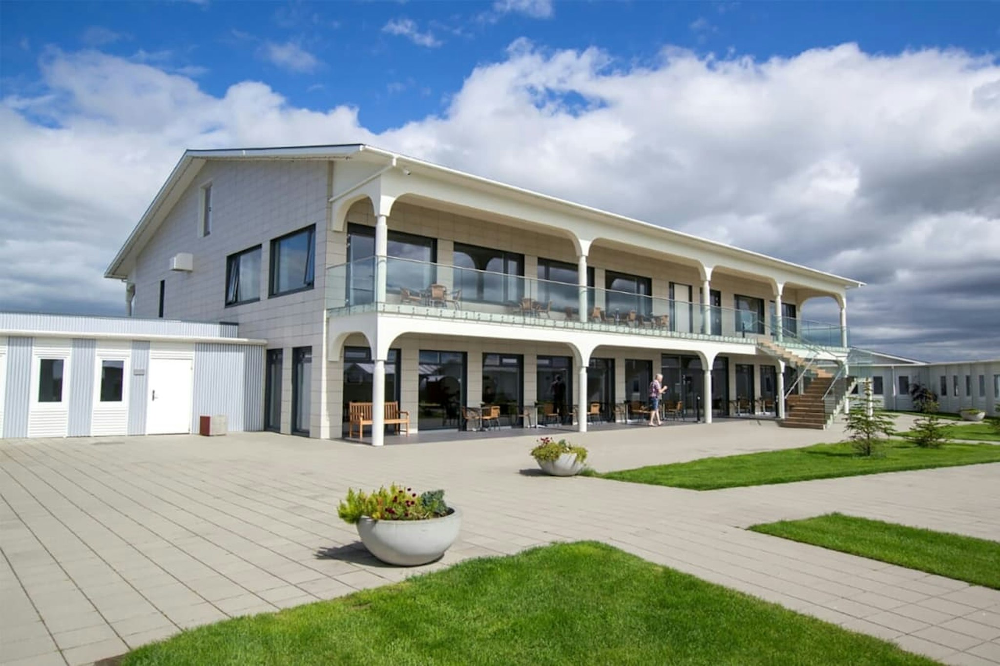 Stracta Hotel in HELLA