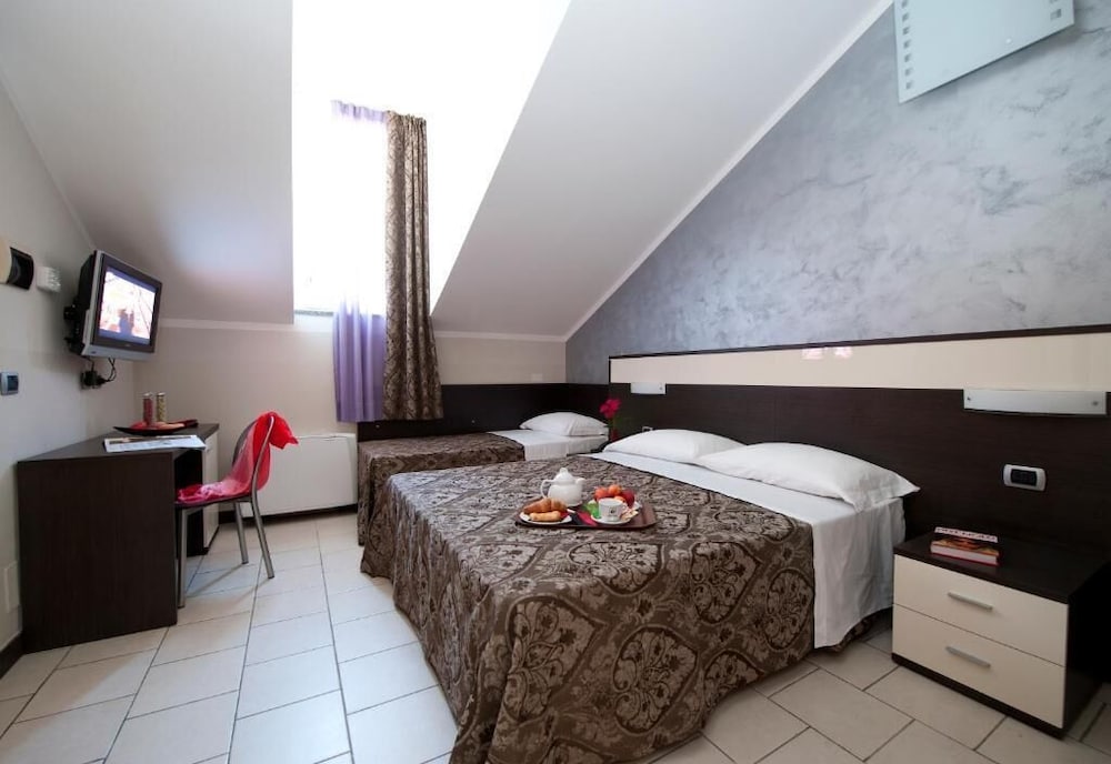 HOTEL IDEALE 22/44