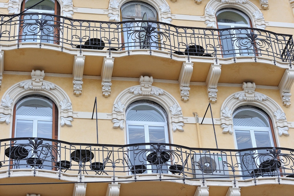 Lolli Hotel Palace 2/41