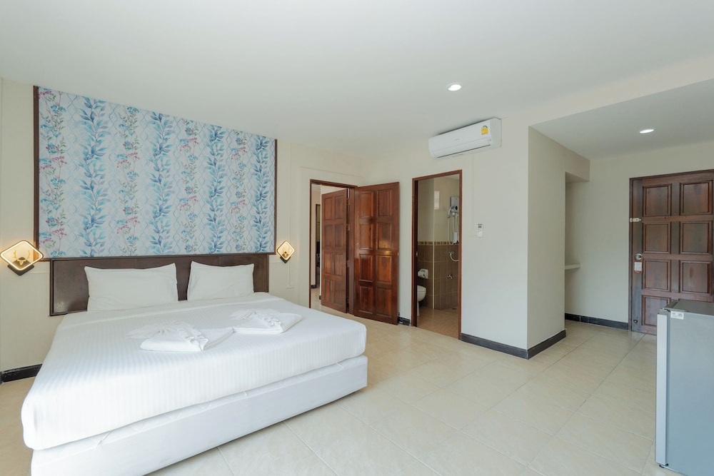 Amarin Residence Patong 12/50