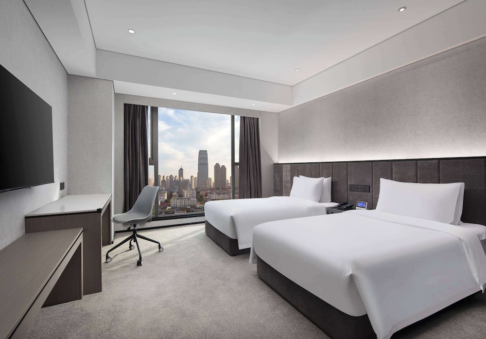 Elegant, Twin Beds