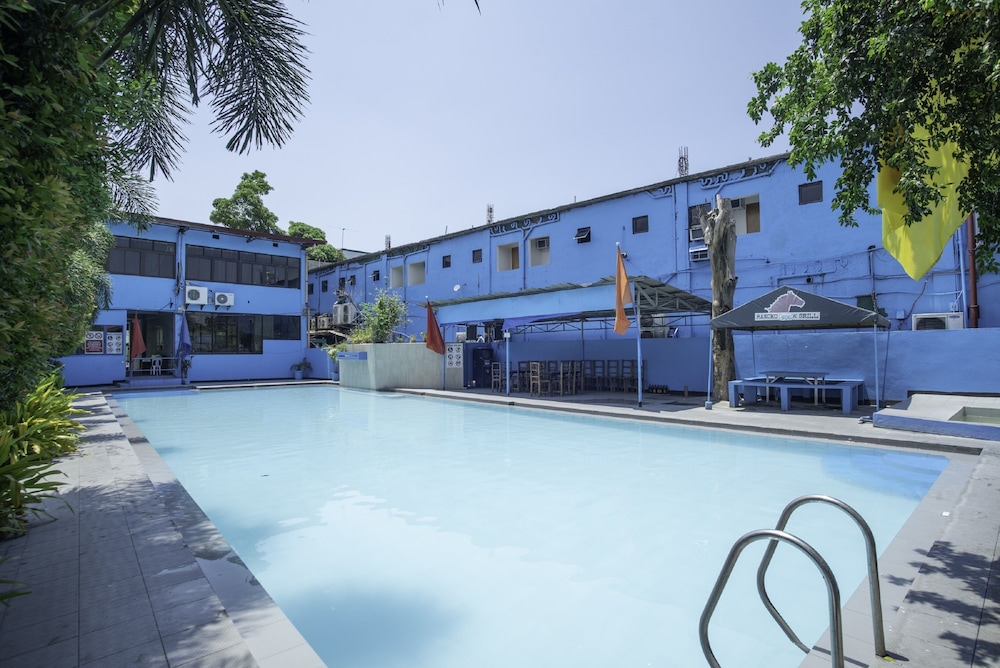 OYO 195 Ranchotel Binan 15/17