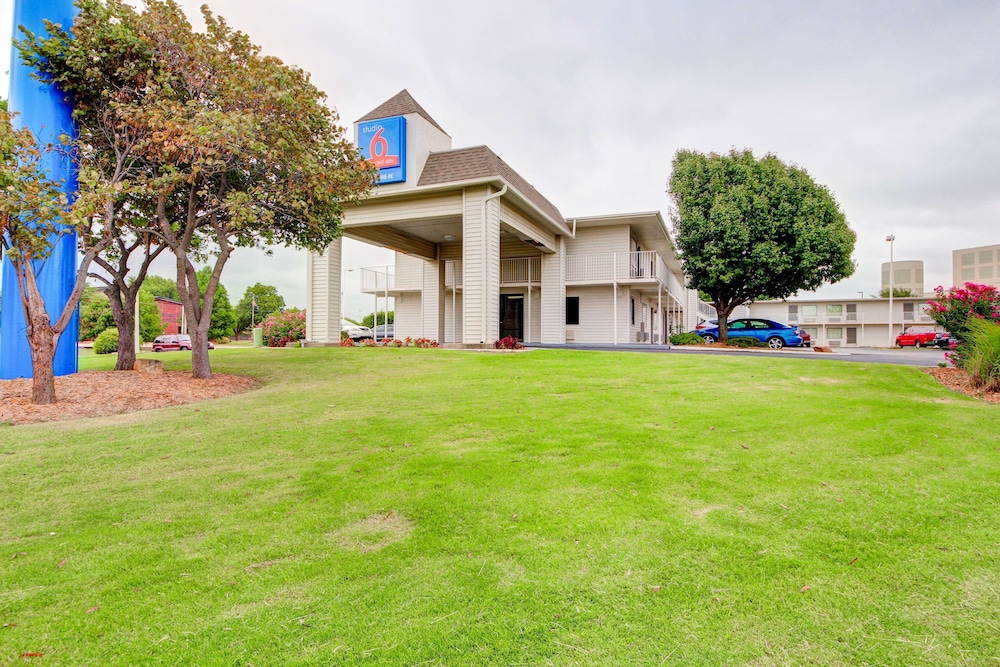 Studio6 Midwest City, OK - Oklahoma City 20/24