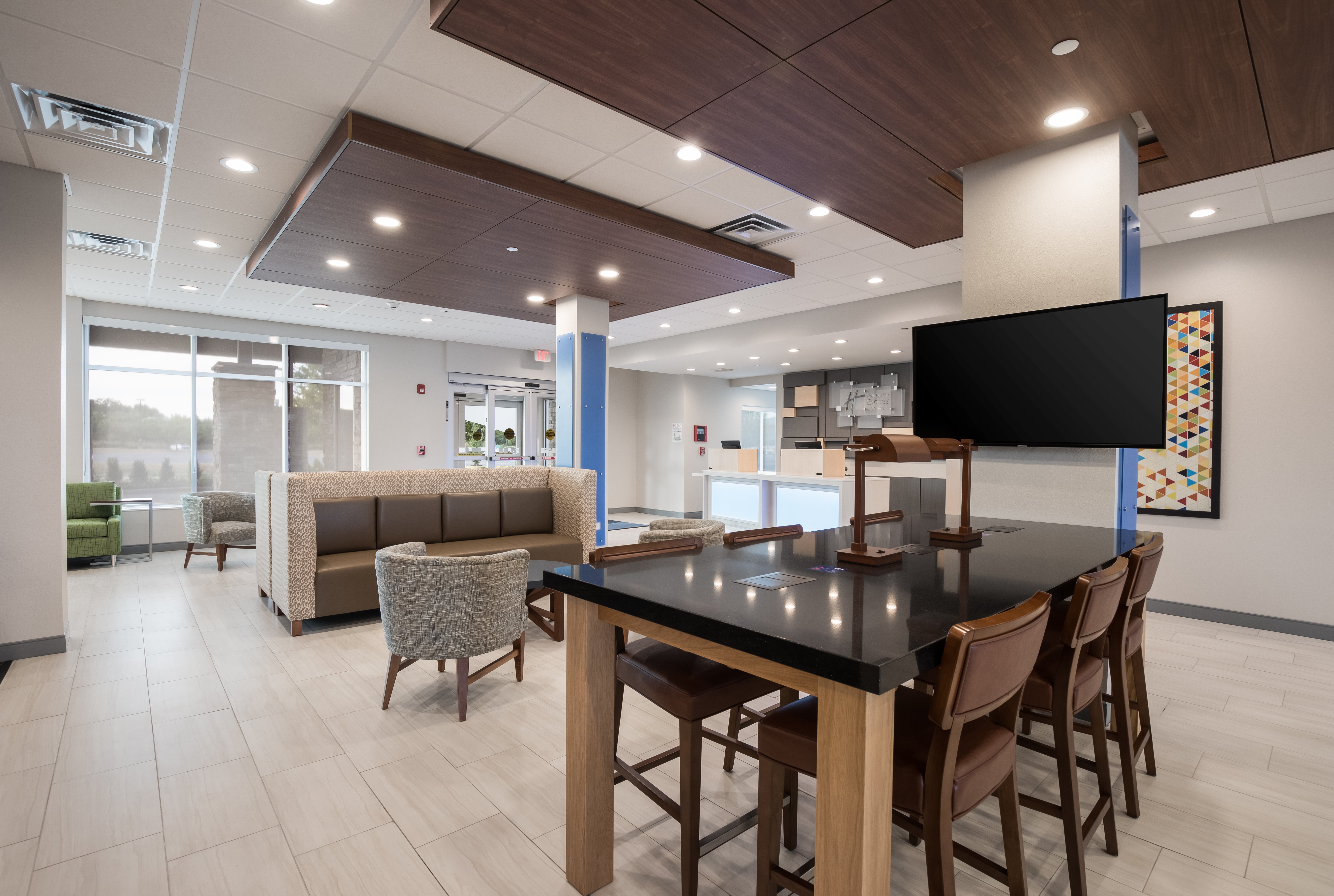 Holiday Inn Express And Suites Hoffman Estates 15/48