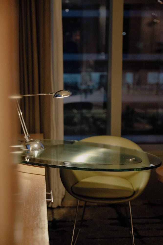 Media One Hotel Dubai, WorldHotels Crafted 54/97