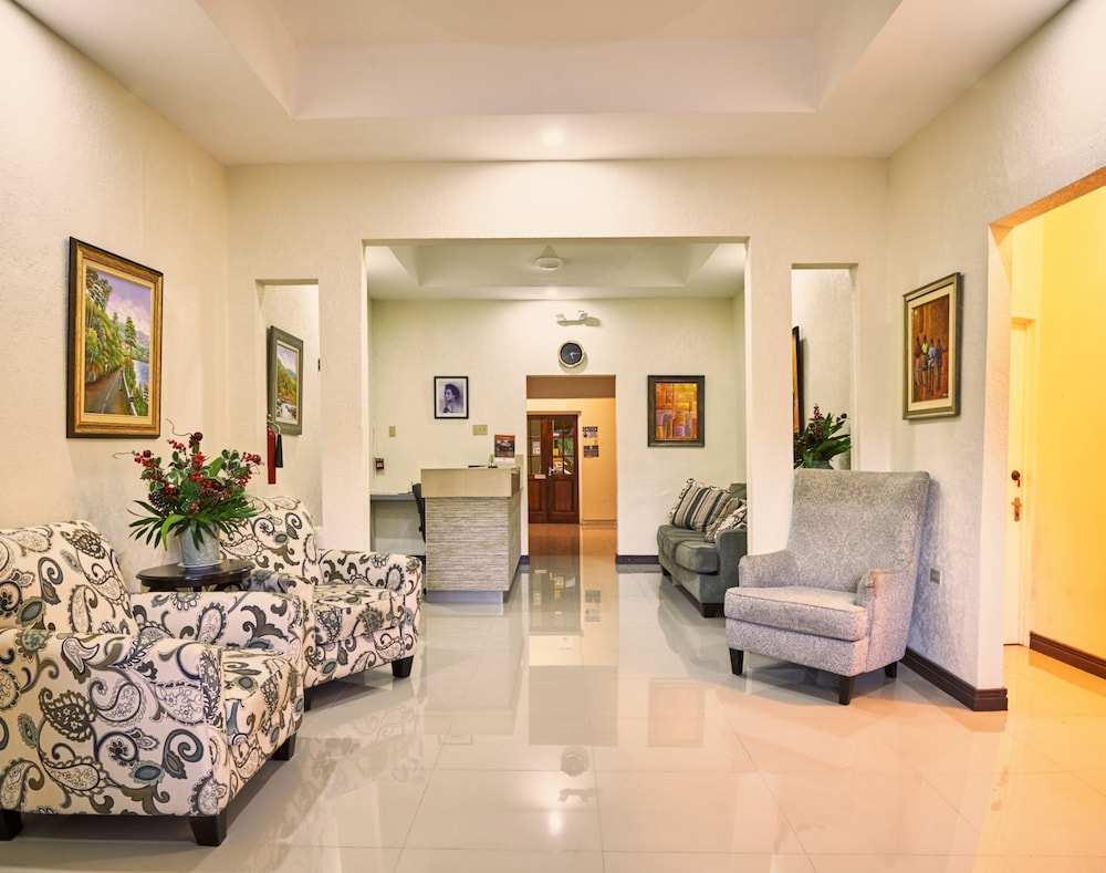 Shirley Retreat Hotel 24/34