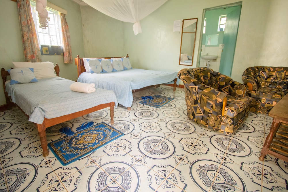 Engo Airport Resort Kitale 6/28