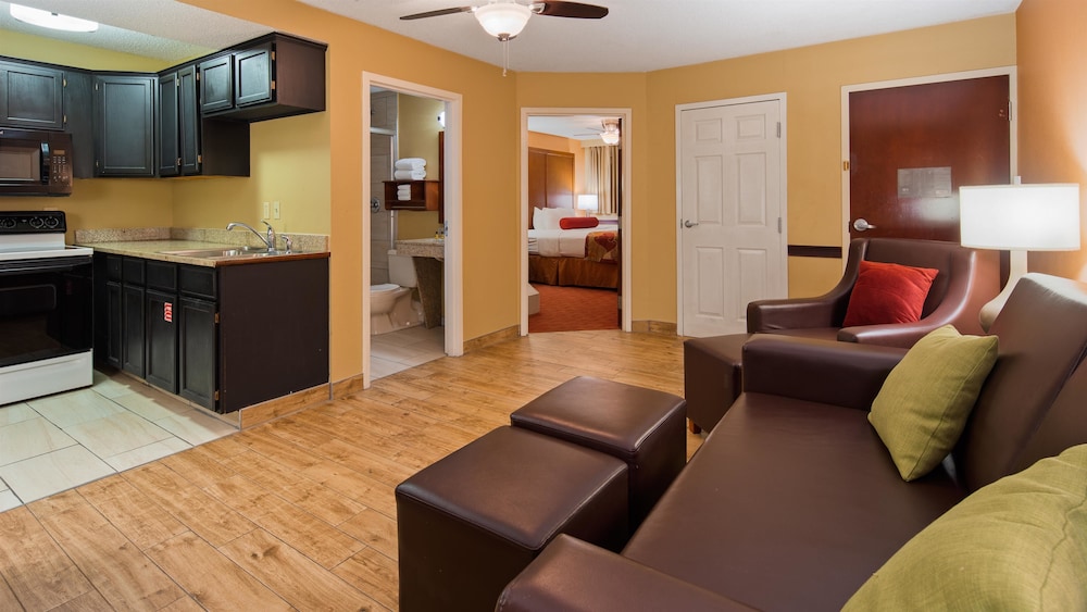 Best Western Plus Georgetown Corporate Center Hotel 33/41