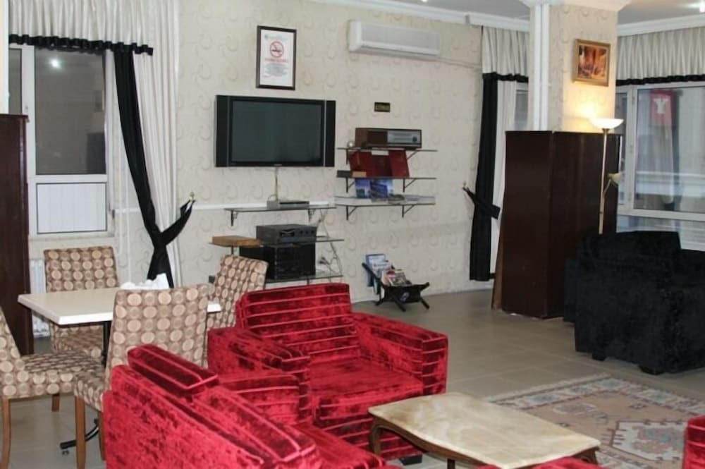 Tac Hotel 34/50