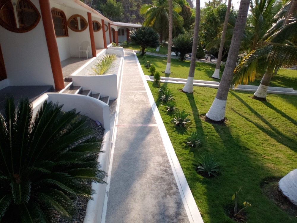 Hotel &amp; Club Campestre Altos Paraiso 26/50