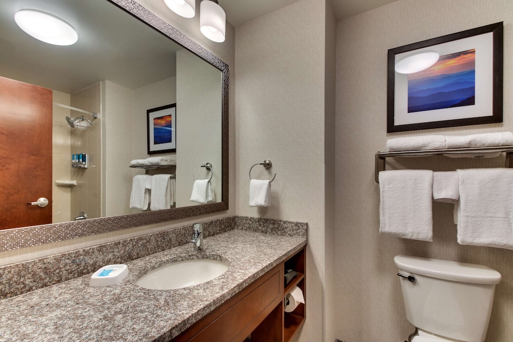 Drury Inn & Suites Knoxville West 65/67