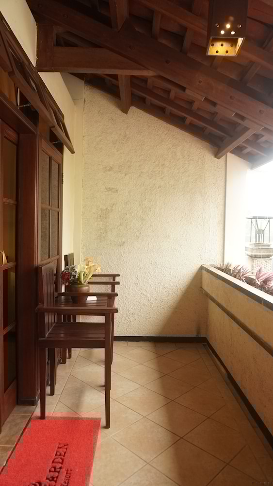 Pines Garden Resort 22/46