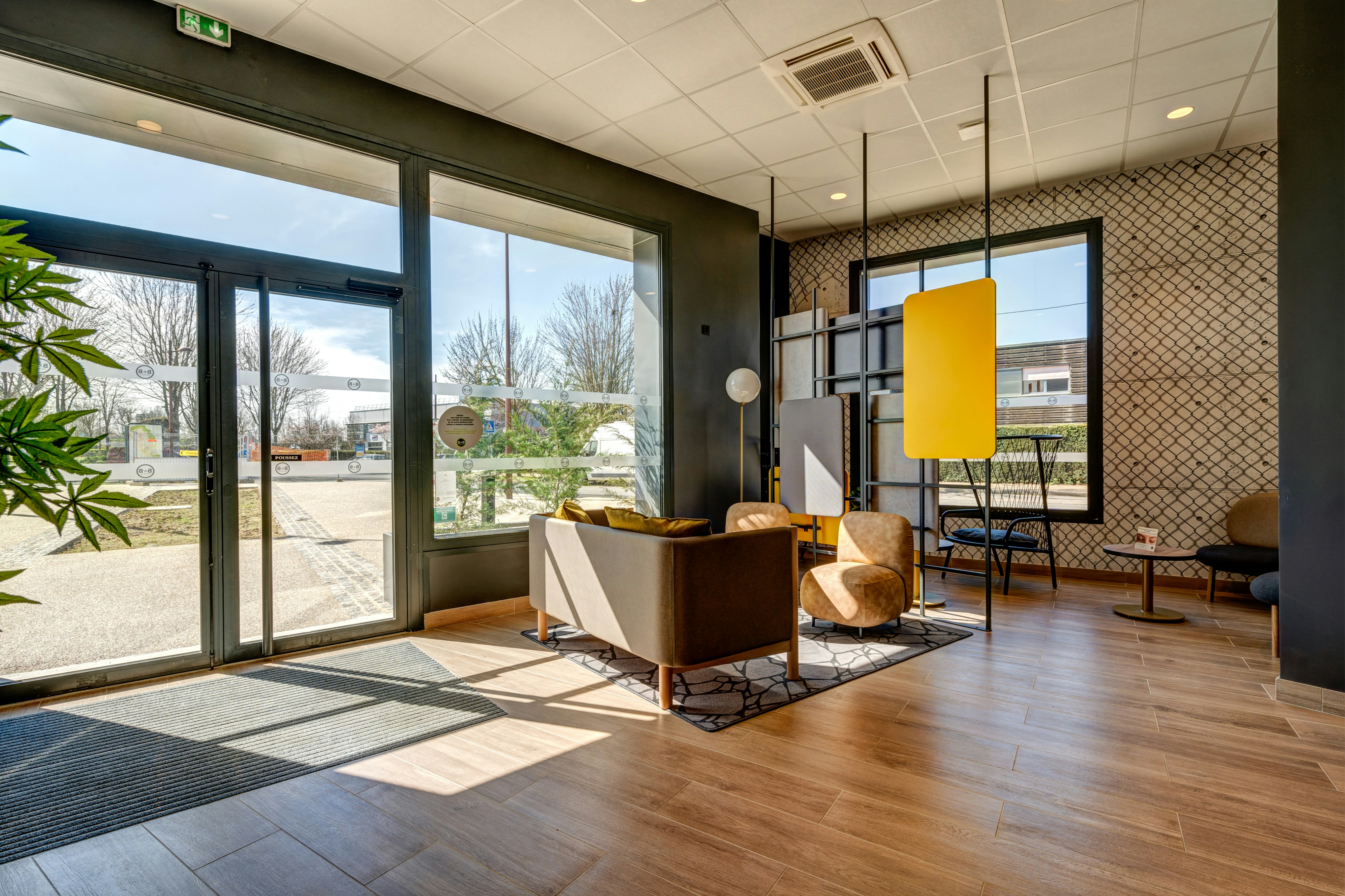 B&B HOTEL Bois d Arcy Saint Quentin en Yvelines 36/46