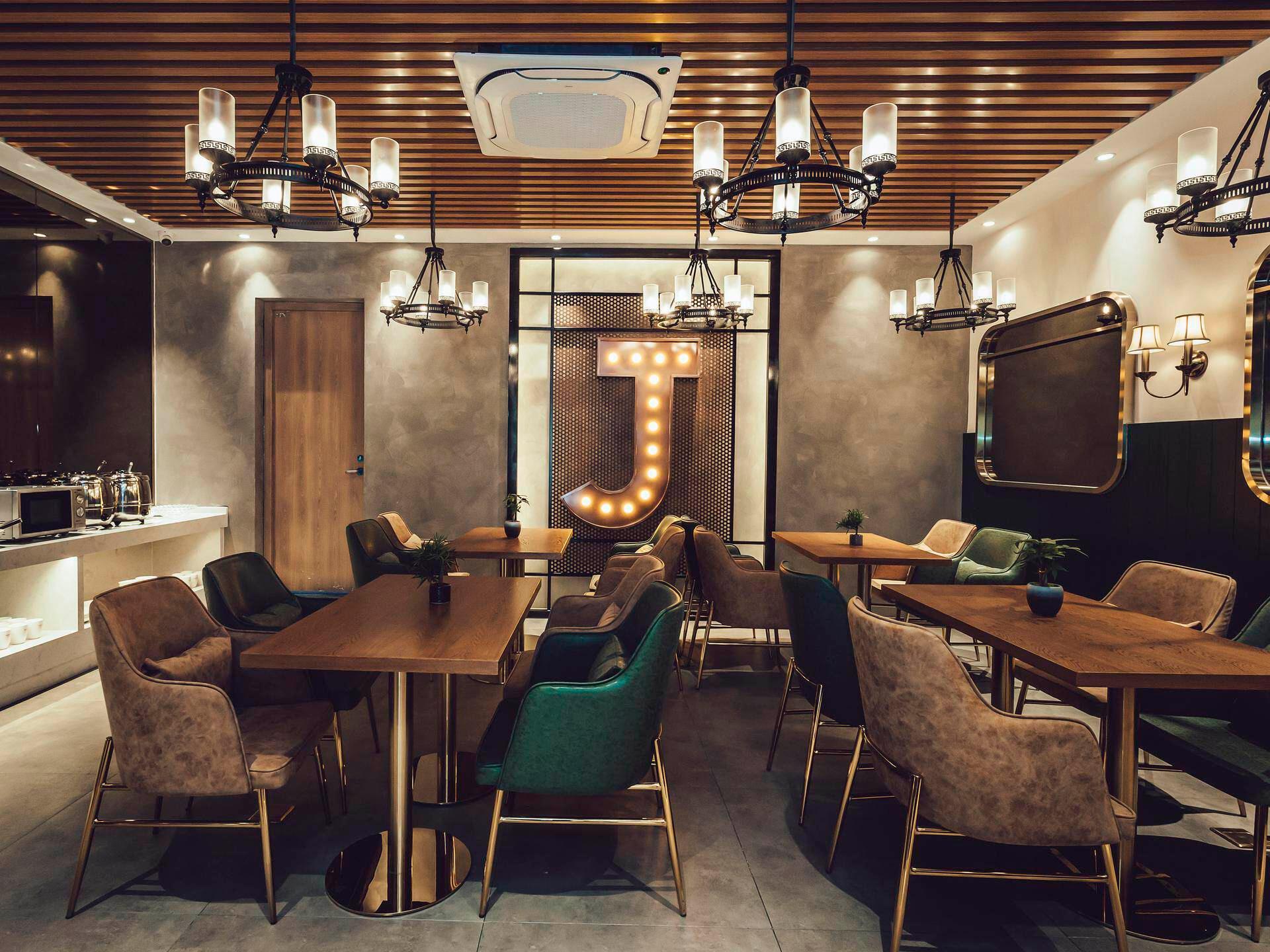 James Joyce Coffetel (Beijing Daxinghuangcun Zaoyuan Subway Station) 38/46