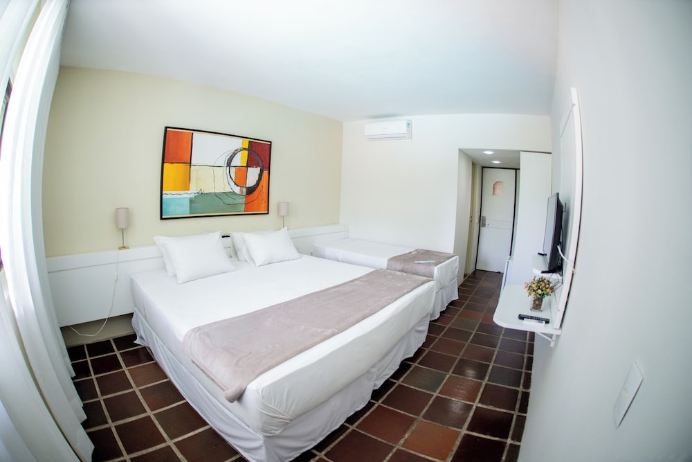 ORANGE PRAIA HOTEL 11/37