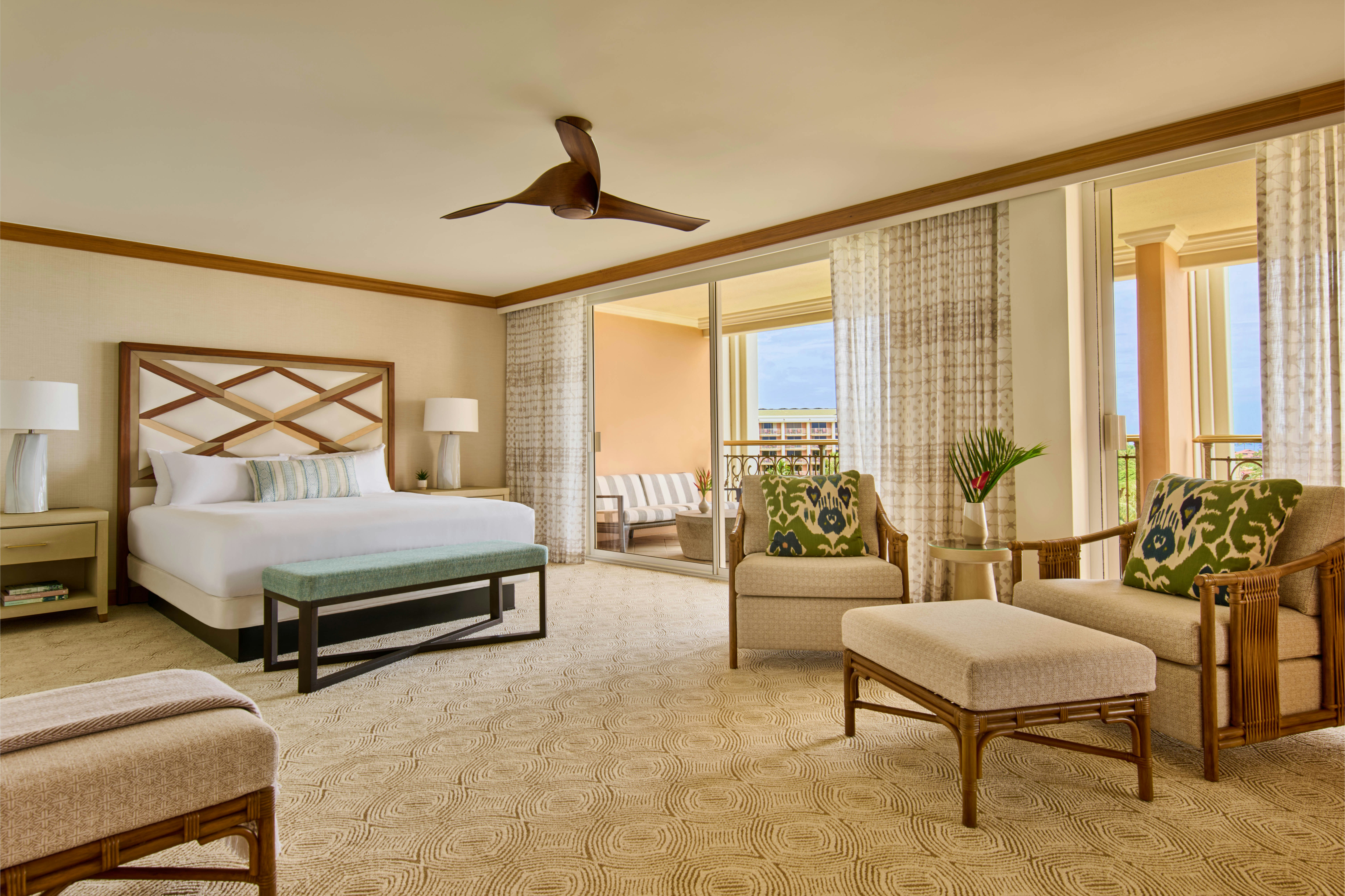 Napua, Suite, King Bed, Den