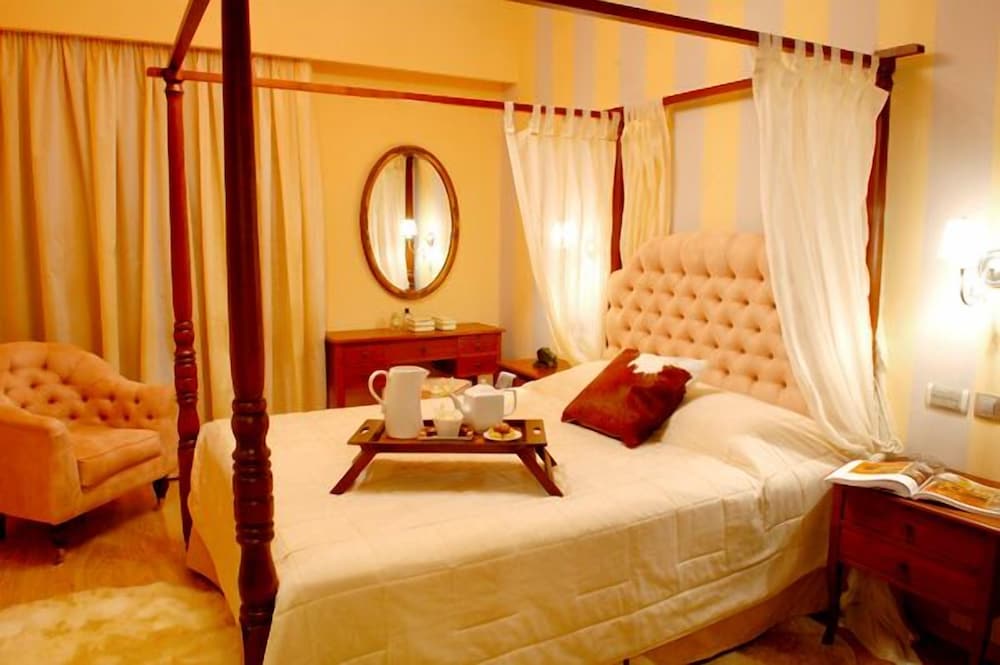 STANDARD, DOUBLE OR TWIN BED