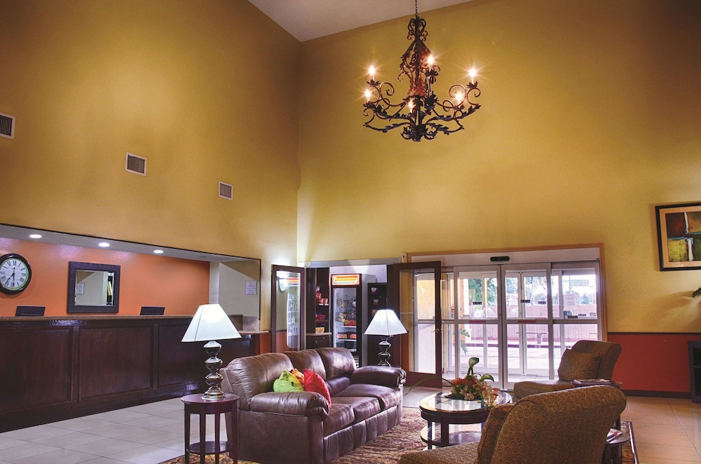 La Quinta Inn & Suites by Wyndham Alice 33/39