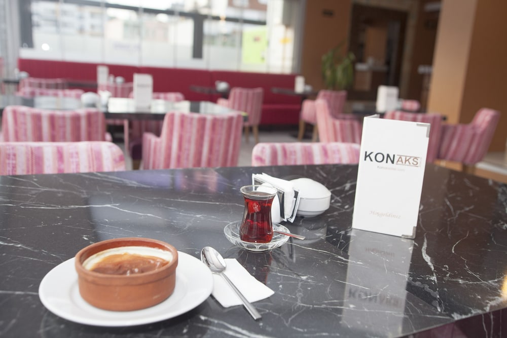 Konaks Hotel 30/42