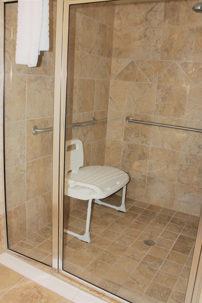 Best Western Plus Burlington 6/49