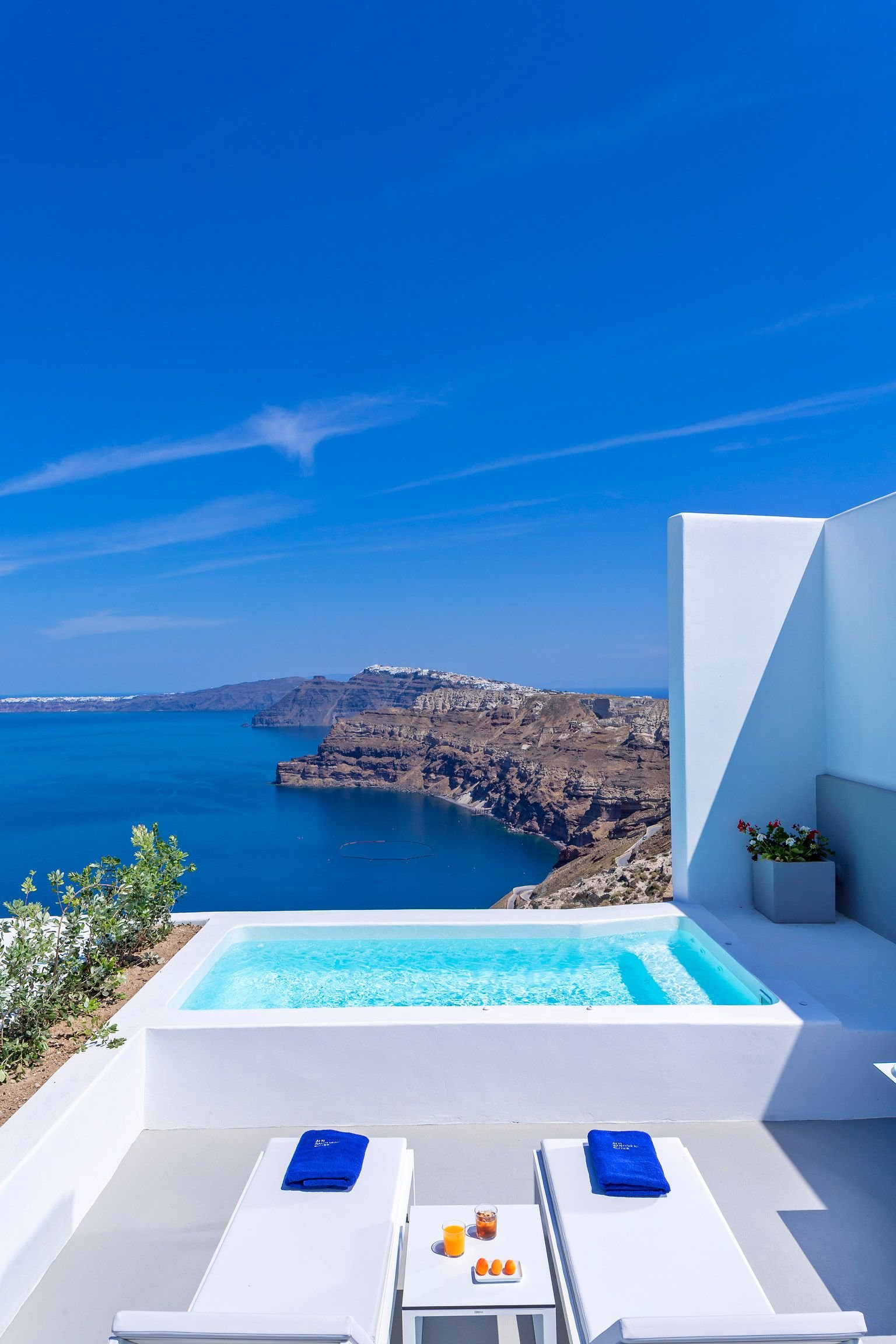 Alti Santorini Suites - Adults Only 38/39