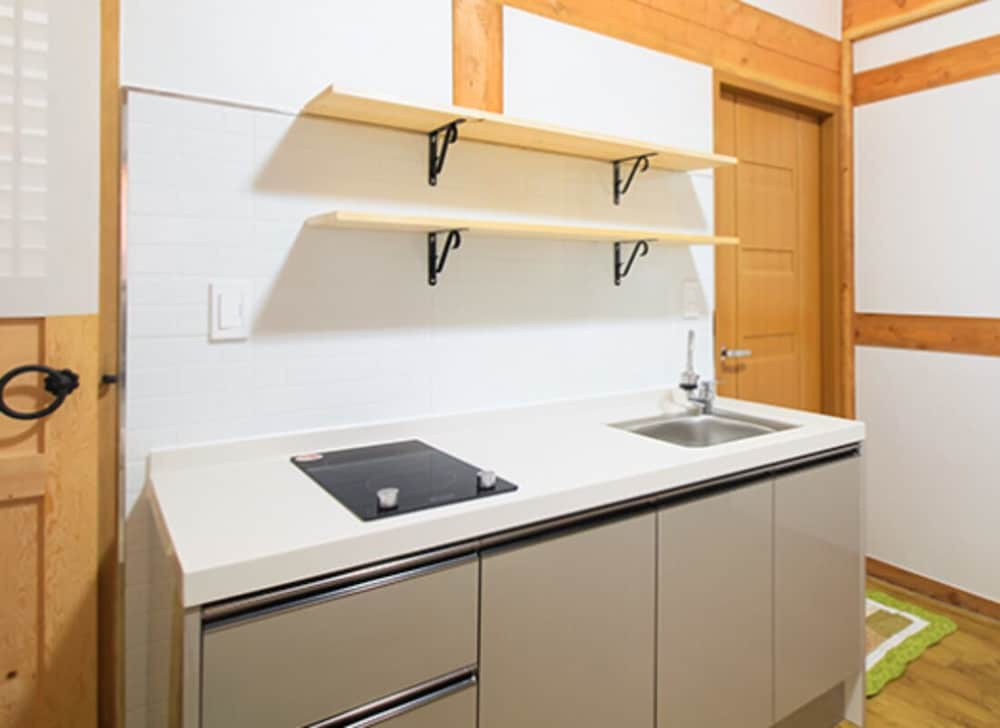 Suncheon Moonlight Love Hanok Pension 39/39