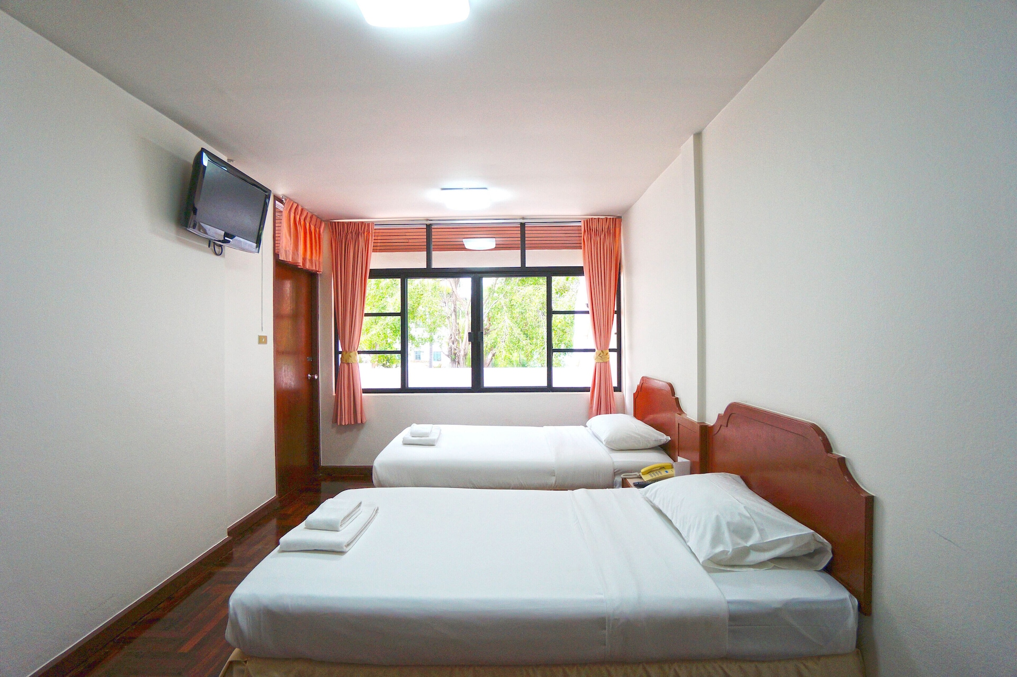 PREMIUM, HOUSE