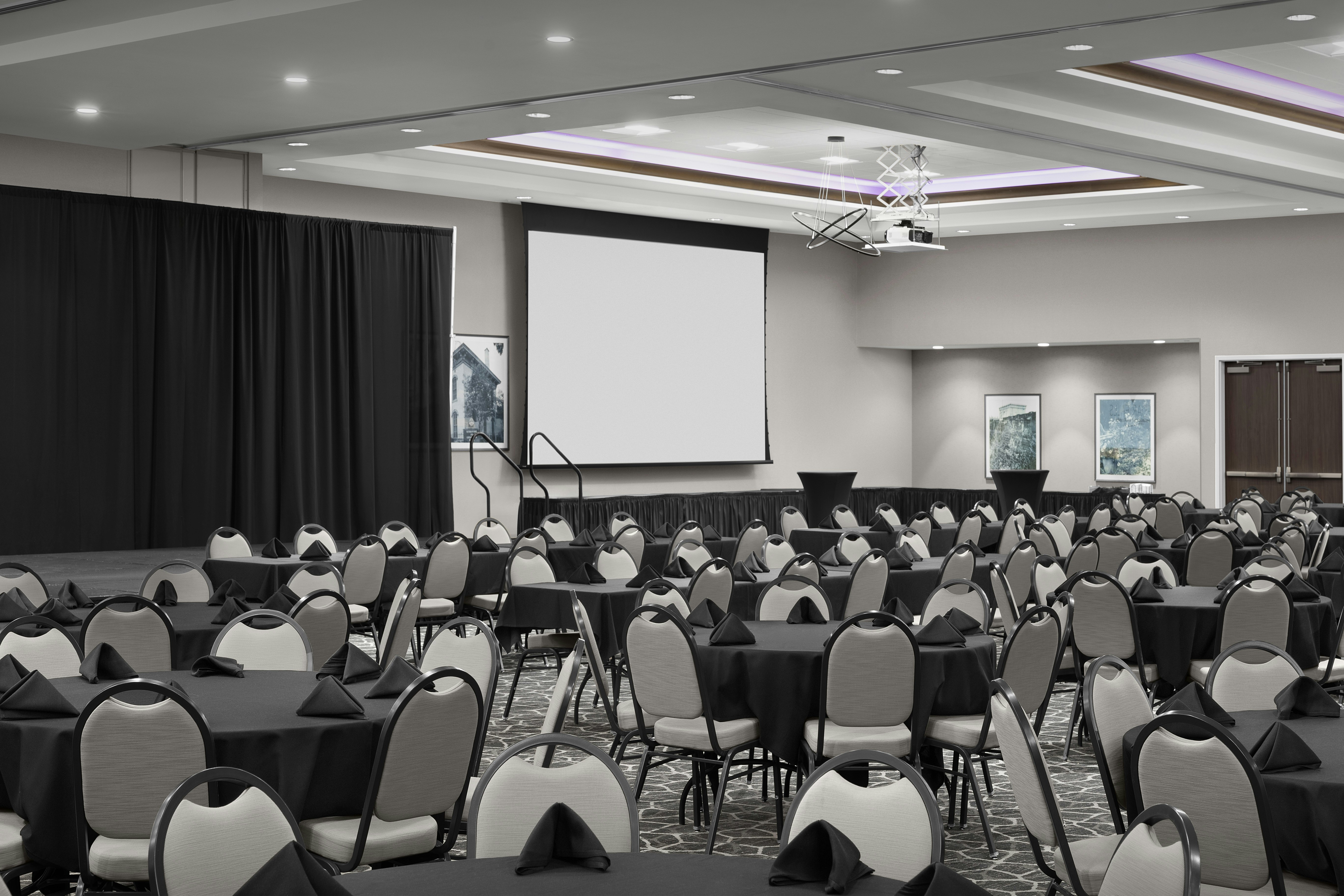 Hilton Garden Inn Cedar Falls 68/81