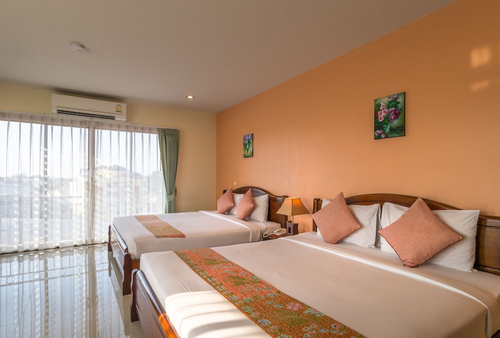 Krabi Phetpailin Hotel 18/49