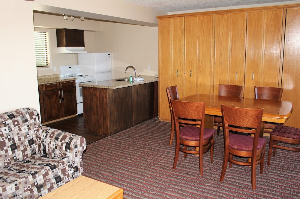 Ramada by Wyndham Campbell River 36/50