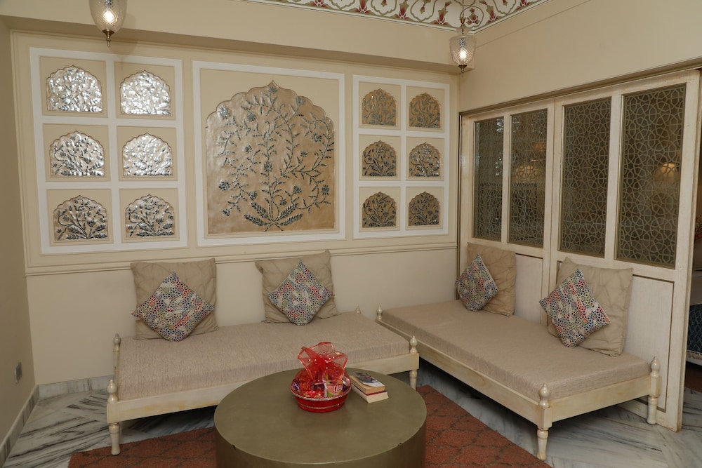 Laxmi Palace Heritage Boutique Hotel 51/65