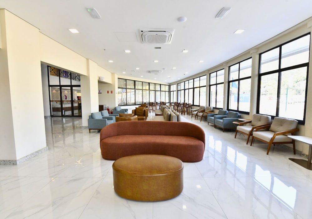 Hotel Rainha dos Apostolos 25/46