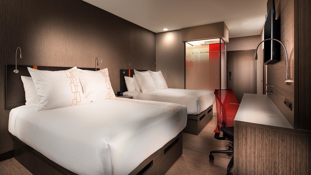 Best Western Premier Springfield Plaza District Hotel 7/36