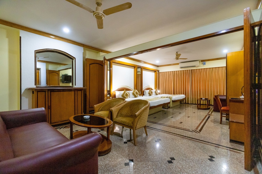 Garden Hotel 39/50