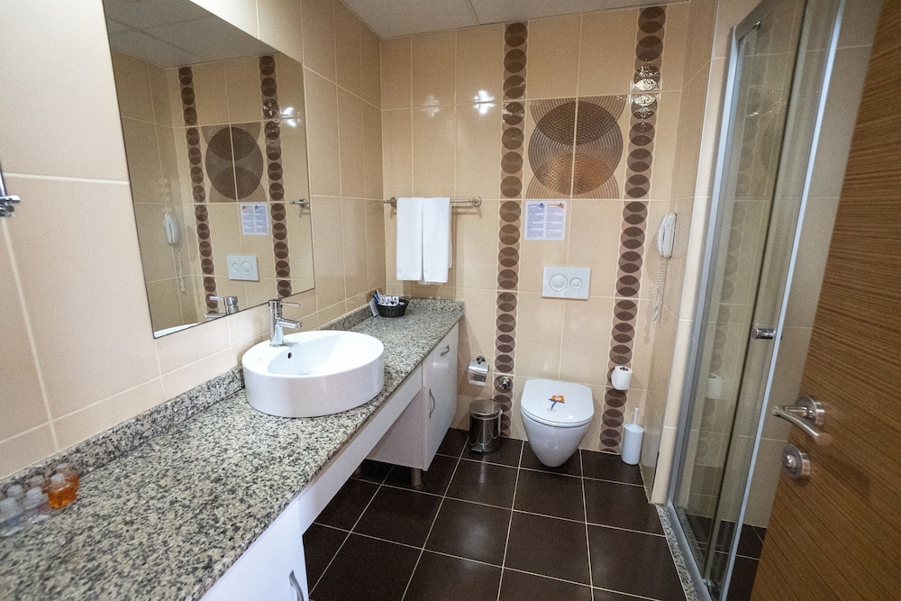 Cenger Beach Resort & Spa 50/50