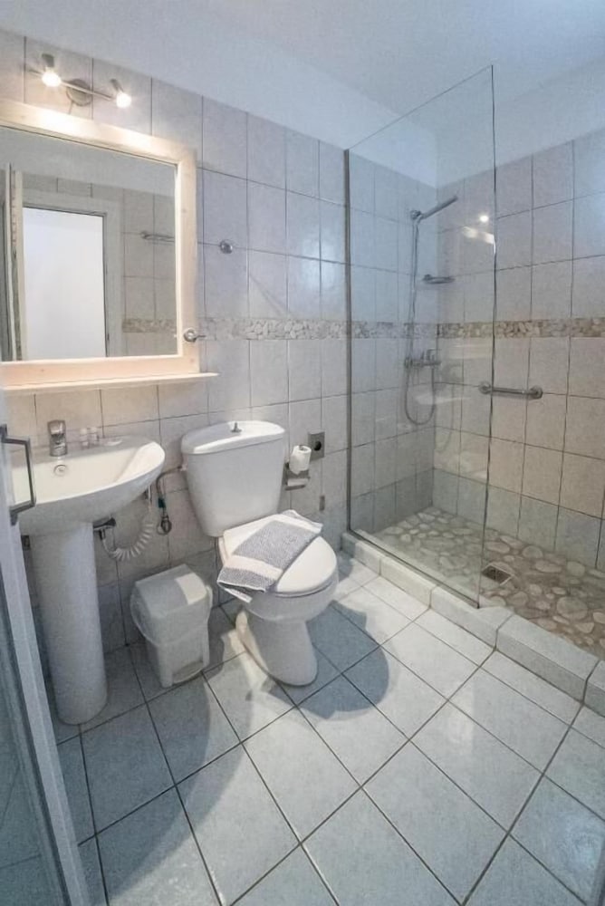 Paradise Beach Resort - Adults Only 69/69