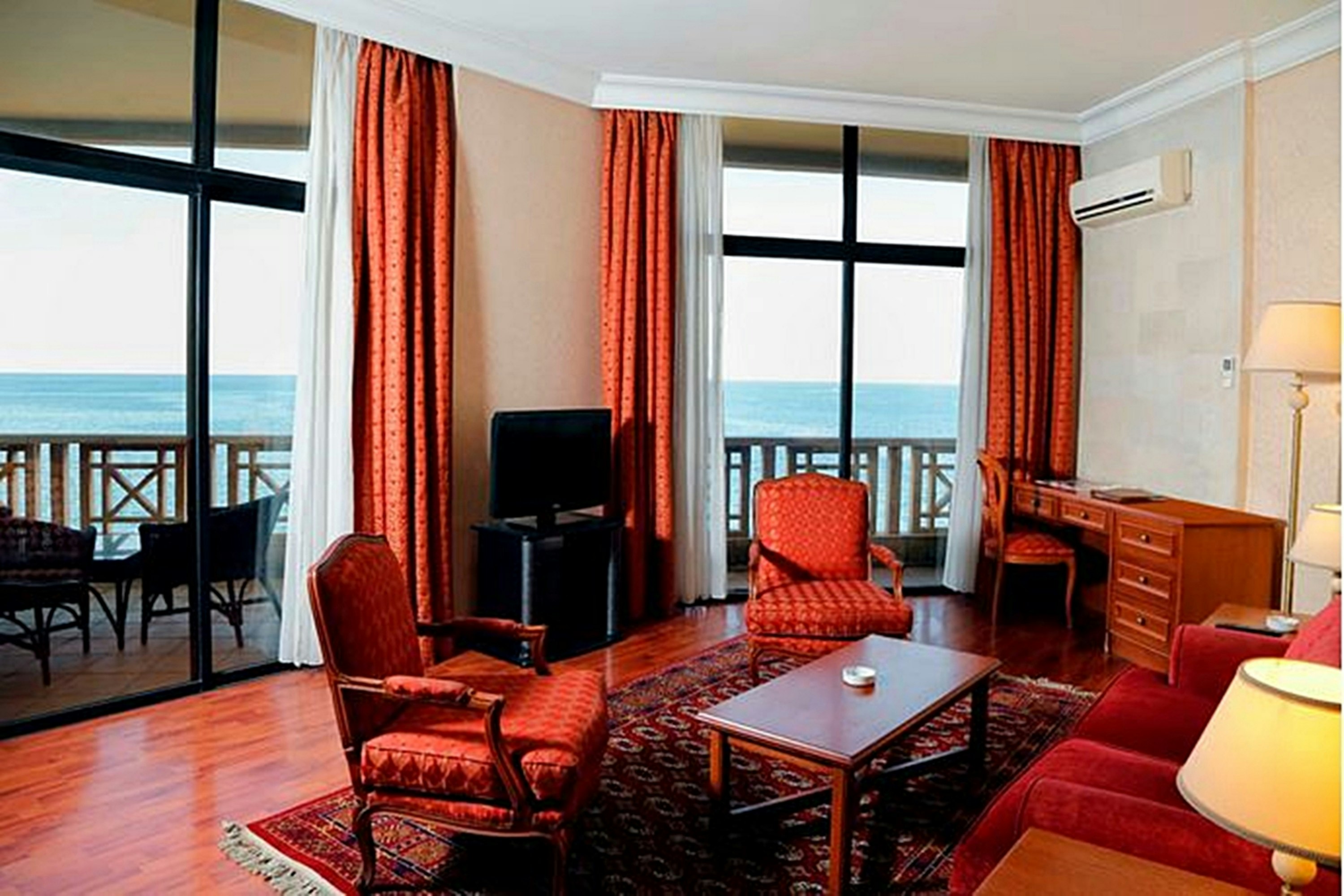 Bayview Hotel, Beirut 14/27
