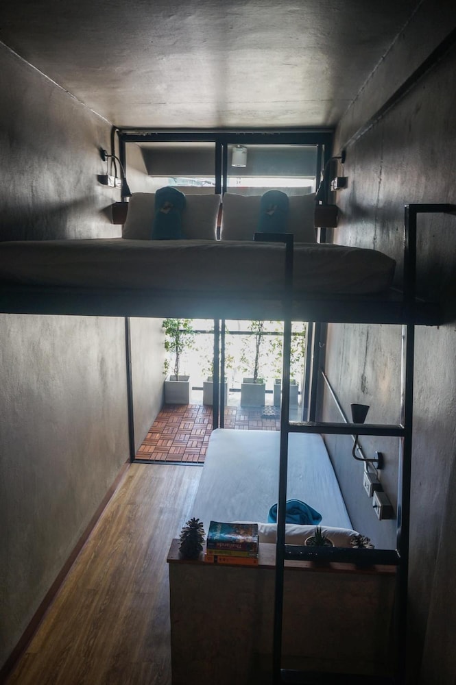 In A Box Hostel 39/65