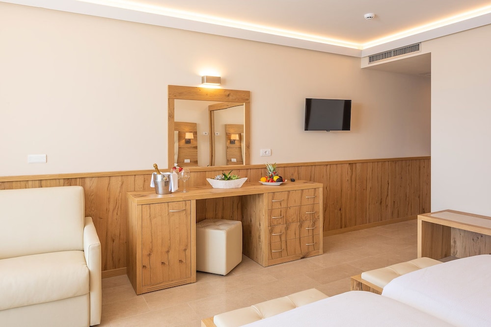 Golf Hotel Ca' Degli Ulivi 61/72