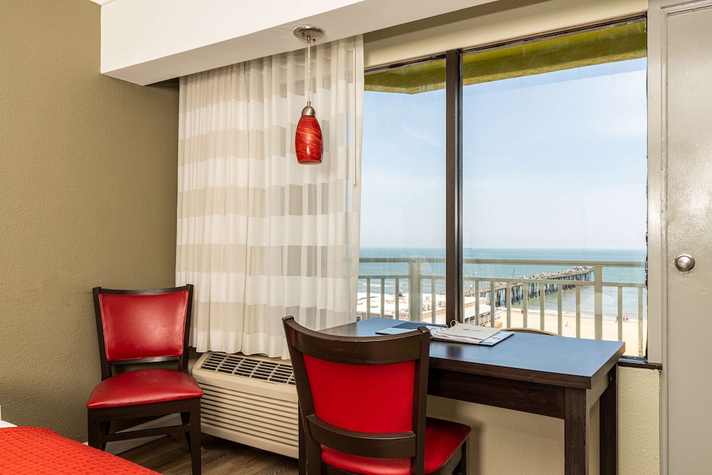 Sandcastle Resort On The Beach 43/48