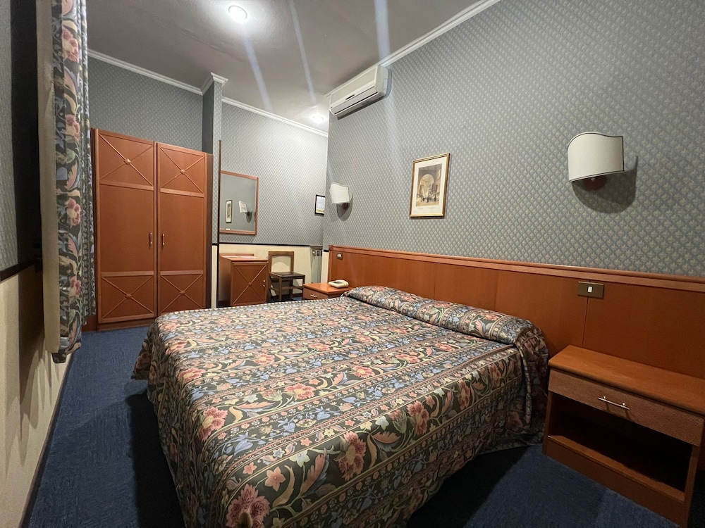 ECONOMY, DOUBLE BED