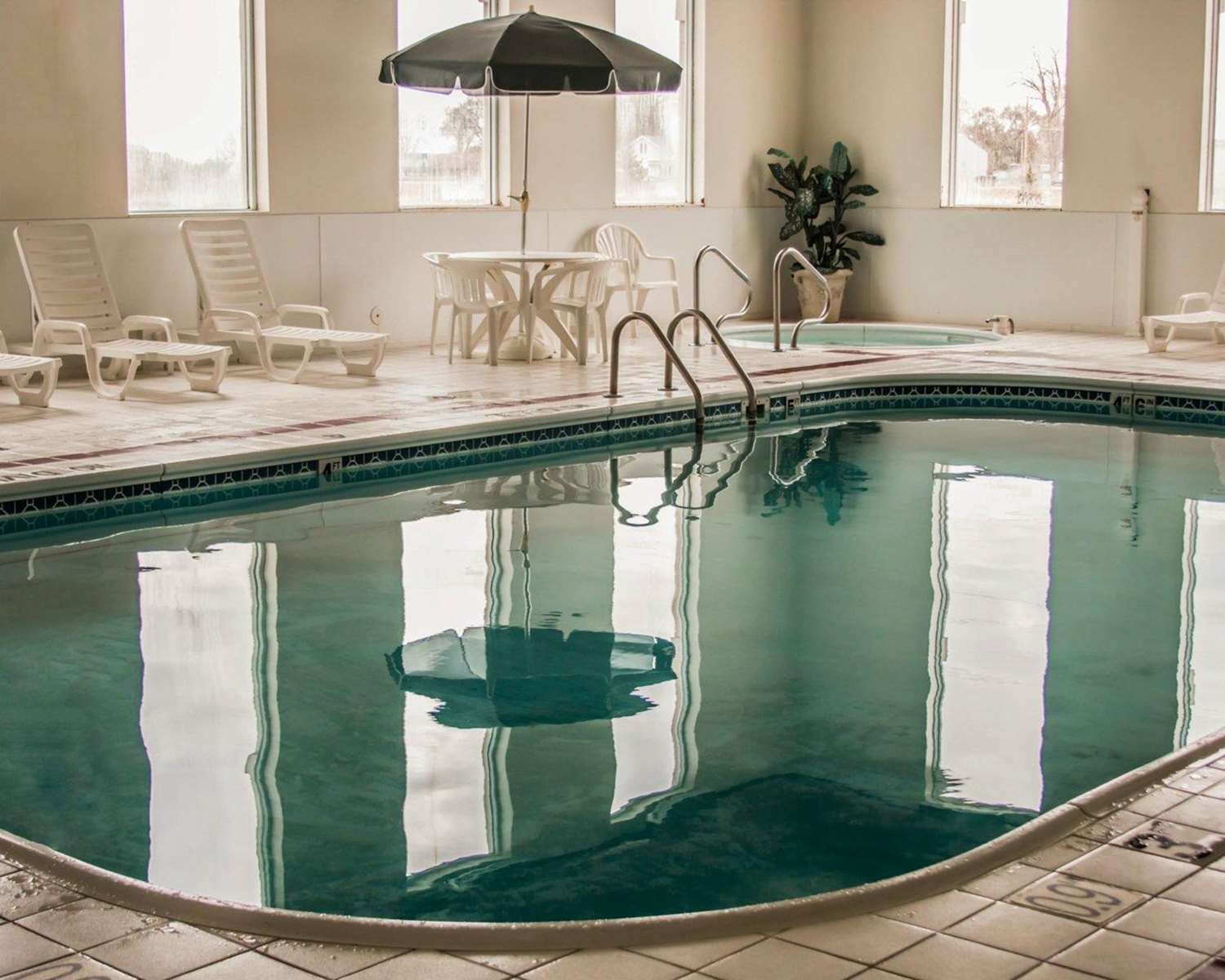 Comfort Inn Birch Run - Frankenmuth 8/16