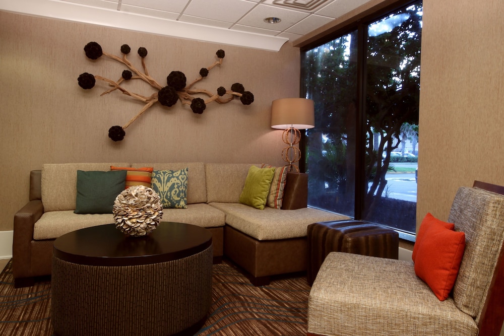 Hampton Inn Jacksonville Beach 40/57