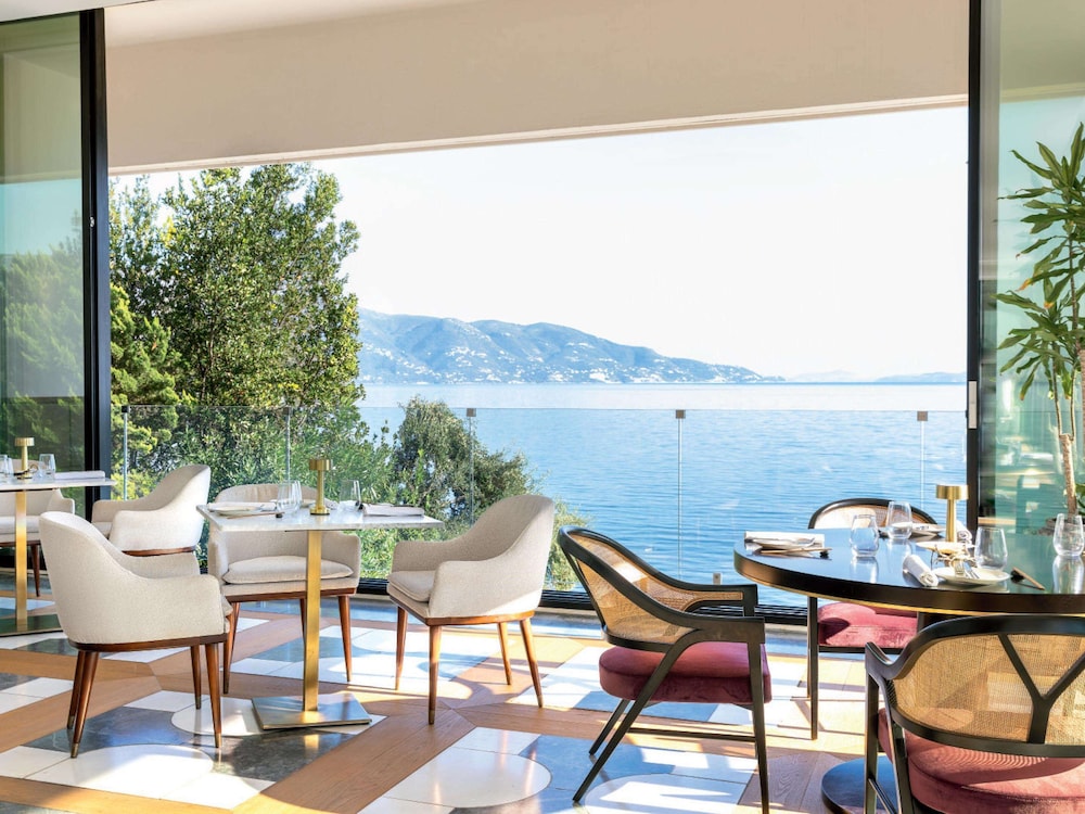 Corfu Imperial, A Resort to Live 60/74