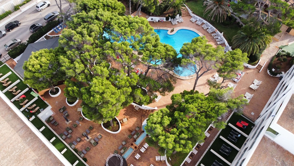 Hotel Spa S Entrador Playa 72/74